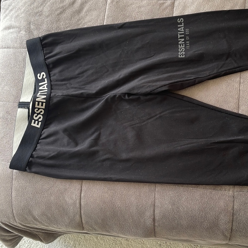 Essentials women’s black leggings